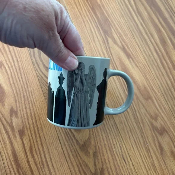 Mug - Picture 1 of 4